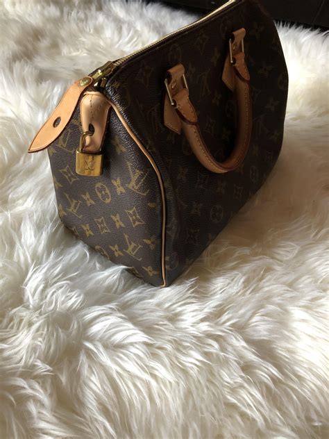 lv bag under scaner